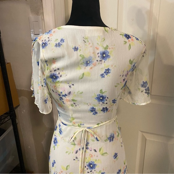 Altar’d  State Maxi Floral Wrap Dress in White womens Small white short sleeve - Picture 9 of 13